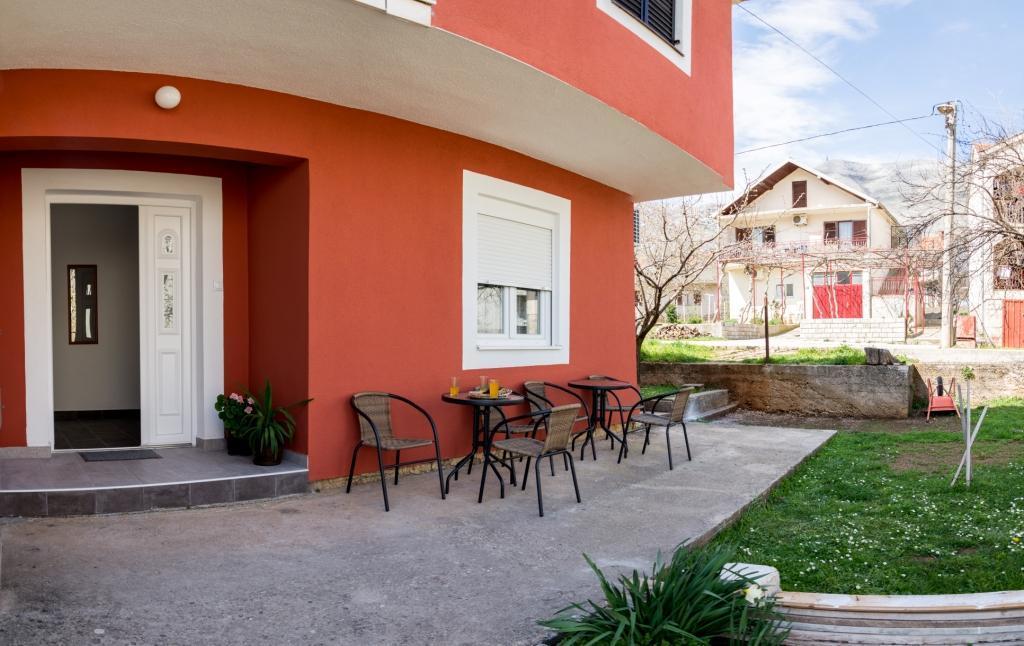 Apartmani Bridge Trebinje Buitenkant foto